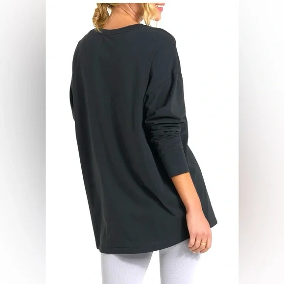 LIKE NEW Vuori Long Sleeve Feather Tee - Picture 2 of 9